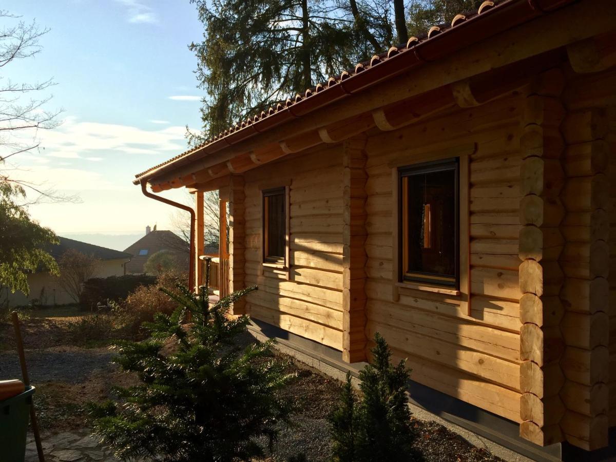 Blockhaus Chalet Mit Beheizbarem Badefass Und Infrarotsauna Auf Der Terrasse Oberschützen Exteriér fotografie
