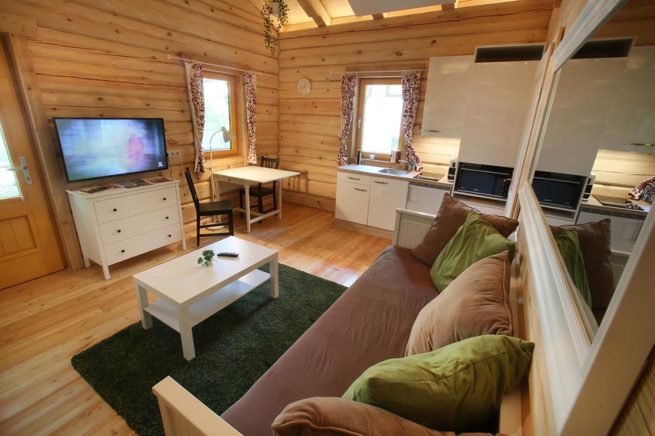 Blockhaus Chalet Mit Beheizbarem Badefass Und Infrarotsauna Auf Der Terrasse Oberschützen Exteriér fotografie